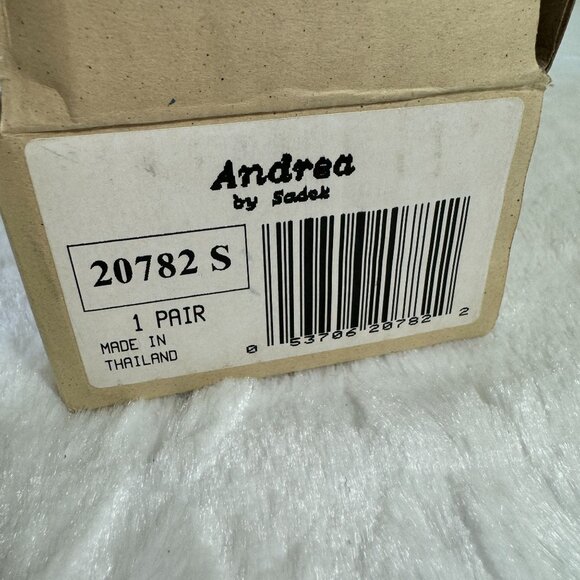 Andrea By Sadek Yellow Seashell Salt & Pepper Shakers Set - Picture 3 of 9